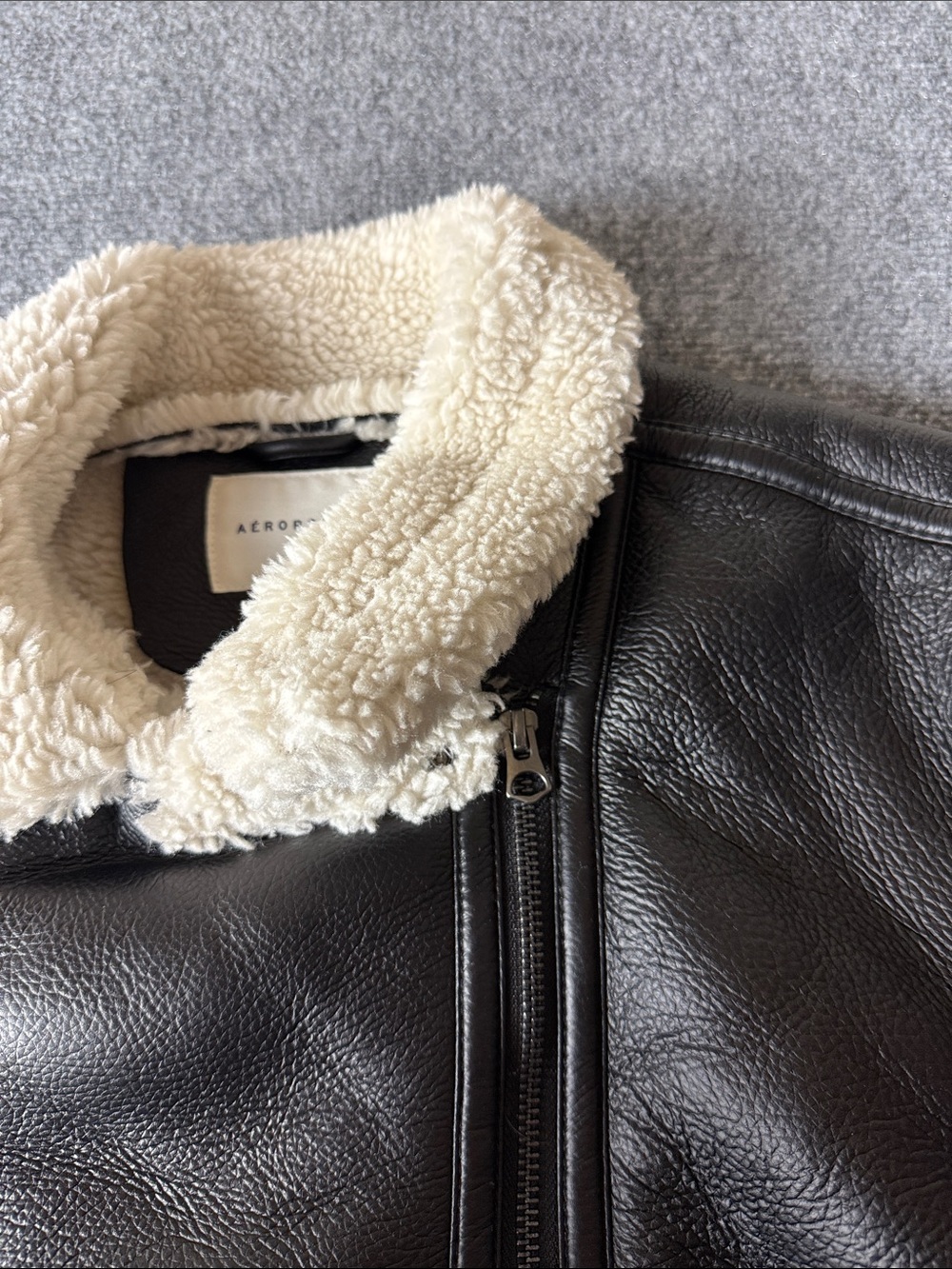 Aeropostale Black Puffer Jacket with Cream Sherpa Trim - Picture 5 of 9
